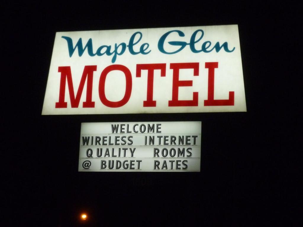 Maple Glen Motel ลอนดอน ภายนอก รูปภาพ